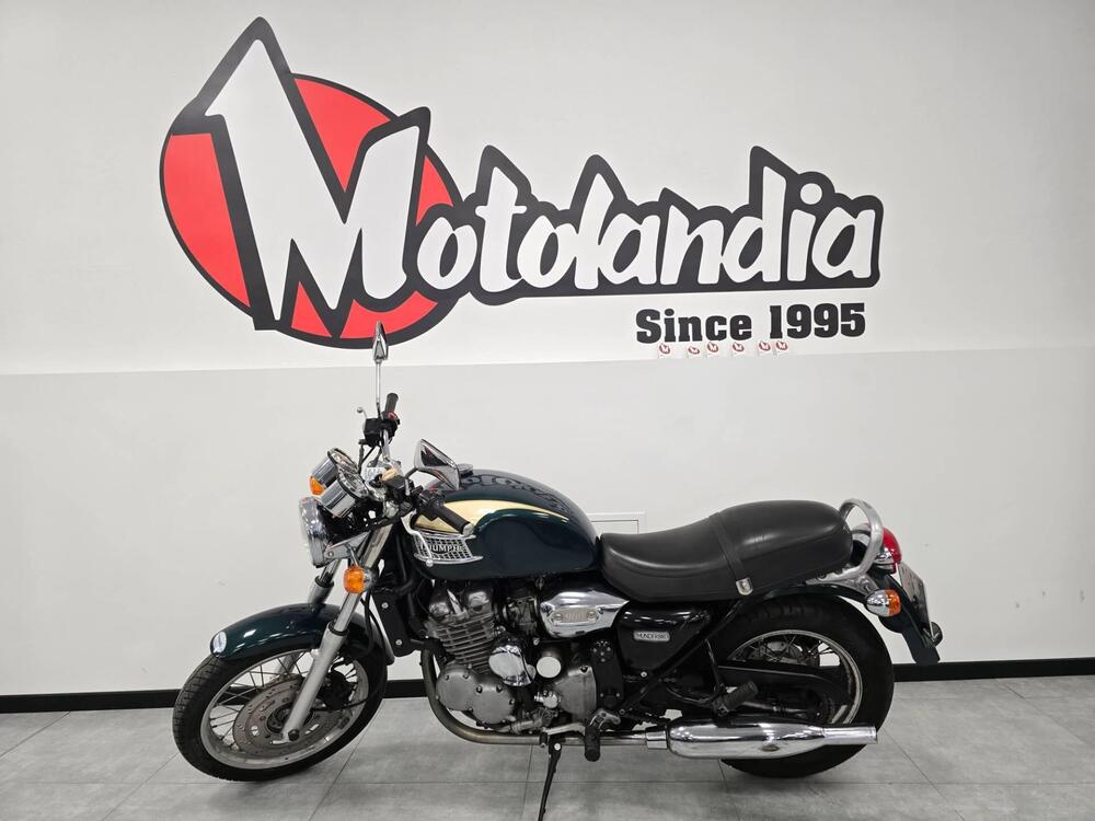 Triumph TUNDERBIRD 900 (2)