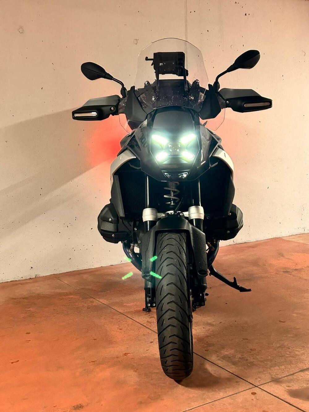 Bmw R 1300 GS Triple Black (2023 - 26) (3)