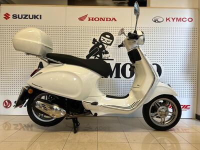 Vespa Primavera 125 (2024 - 25) usata