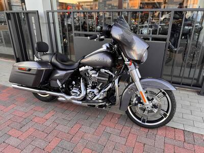Harley-Davidson 1690 Street Glide Special (2014 - 16) - FLHX usata
