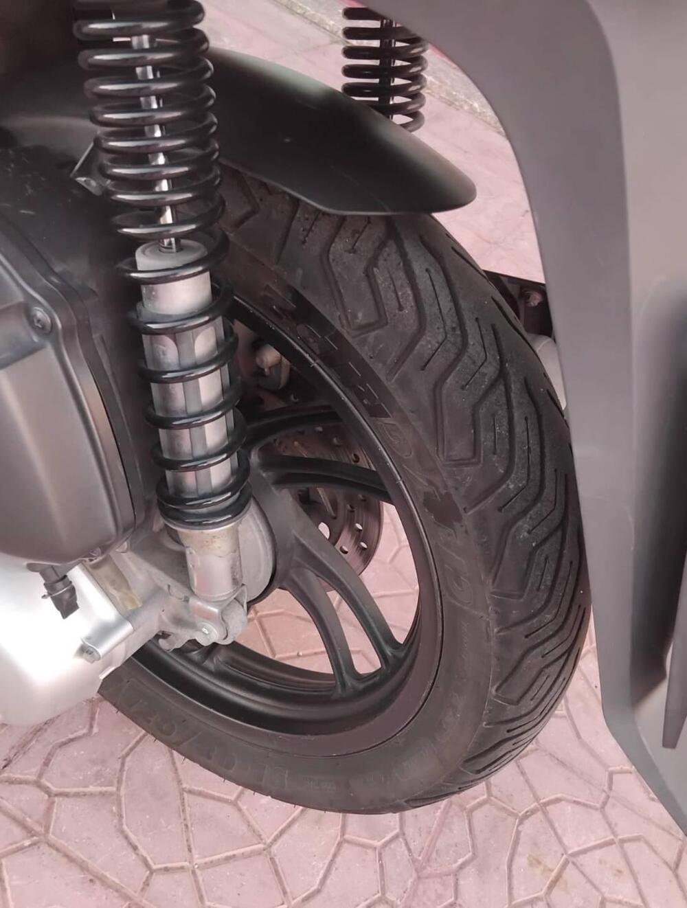 Honda SH 150 i (2017 - 19) (6)