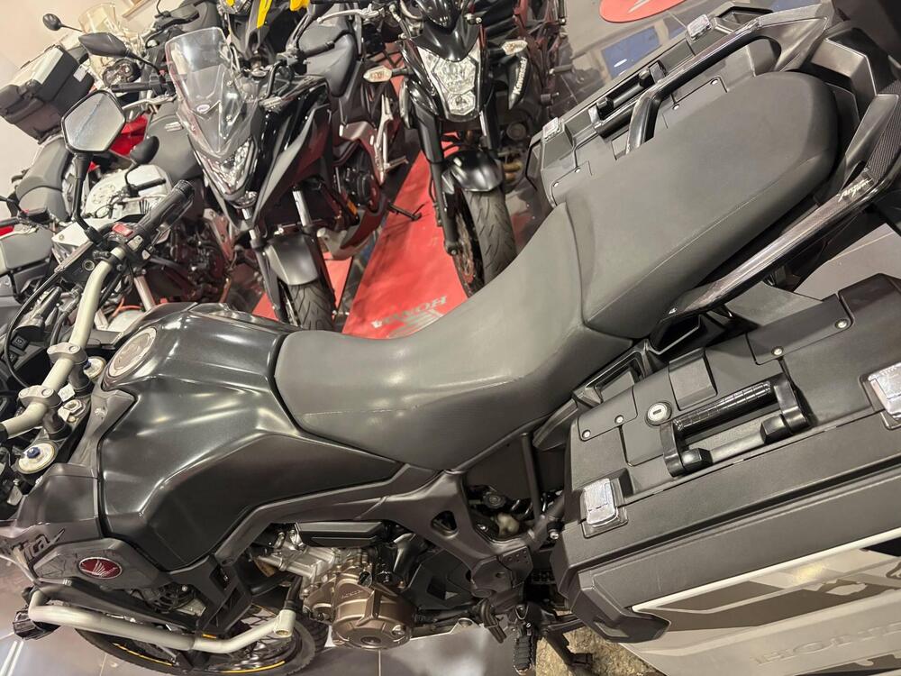 Honda Africa Twin CRF 1000L DCT ABS Travel Edition (2016 - 17) (2)