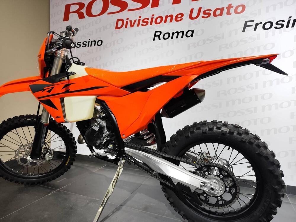 KTM 125 XC-W (2025) (3)