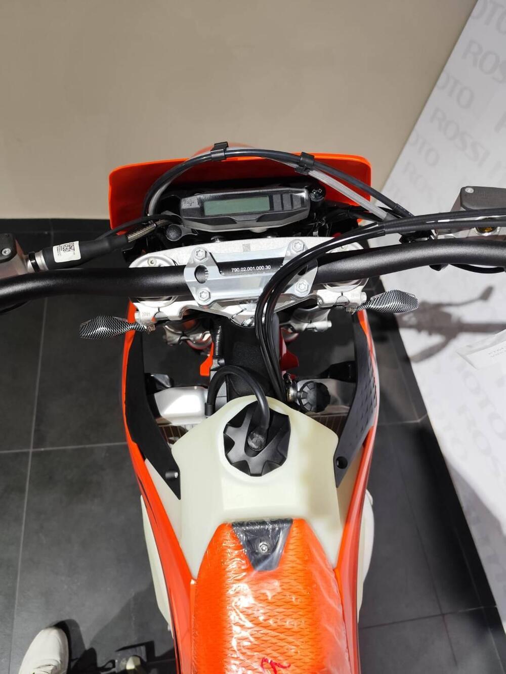 KTM 125 XC-W (2025) (8)