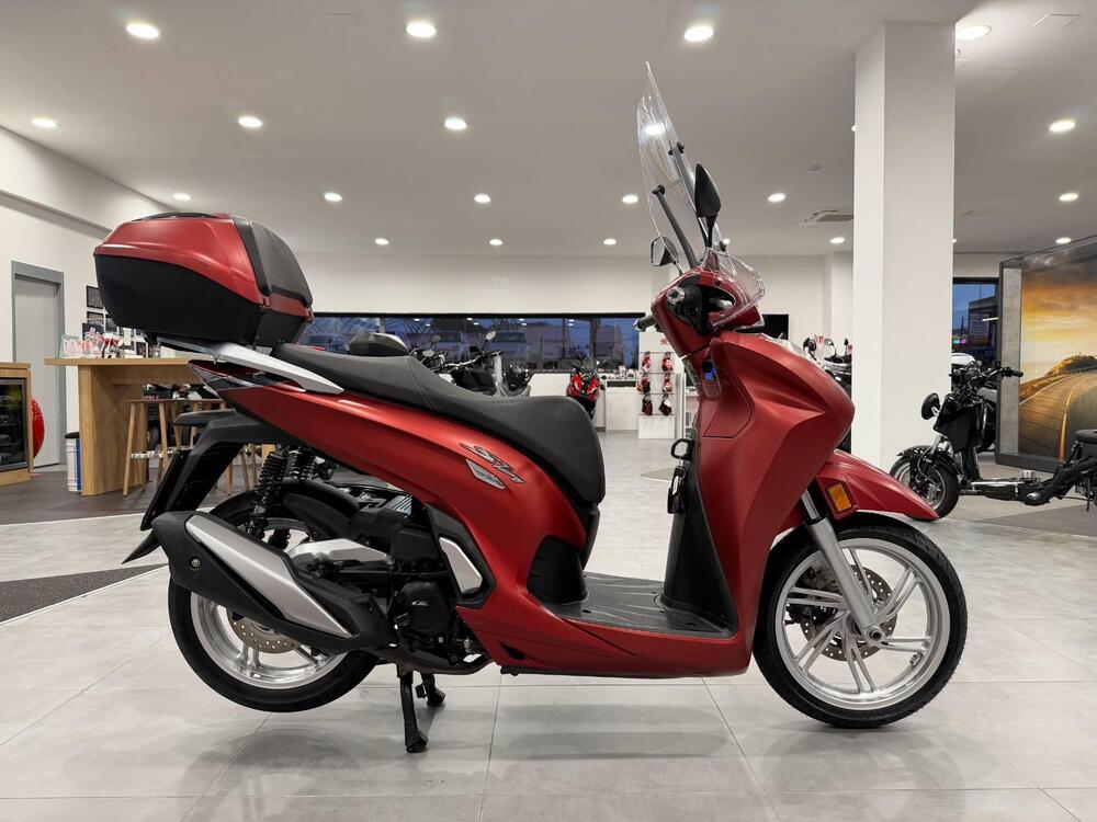 Honda SH 350 (2021 - 24) (7)