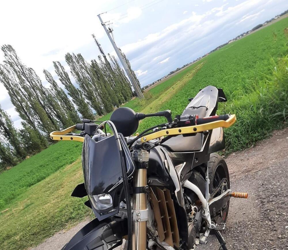 Husqvarna SM 125 (2010 - 12) (3)