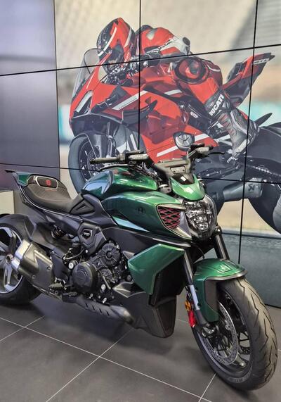 Ducati Diavel for Bentley (2024) nuova