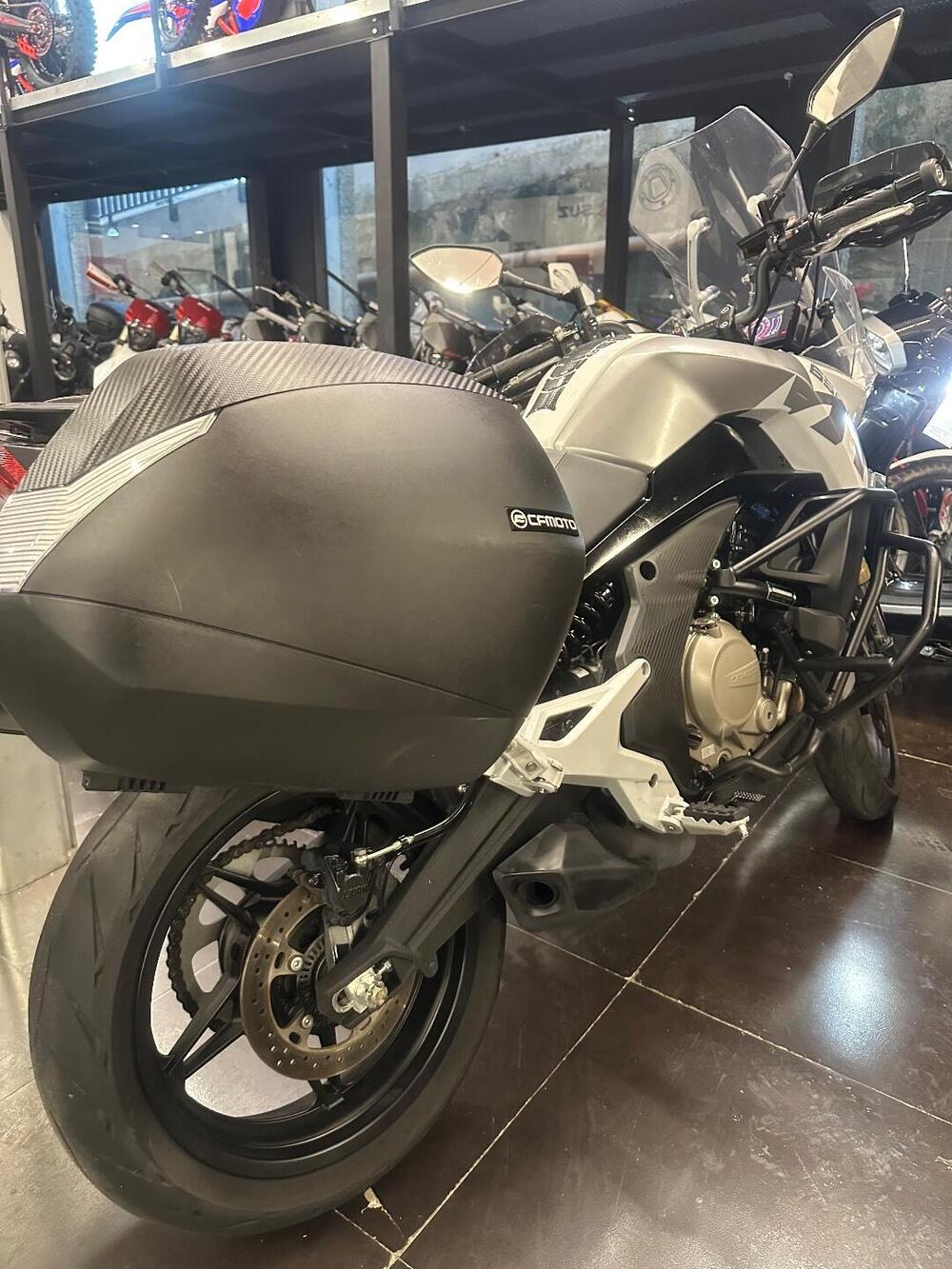 CFMOTO 650MT (2021 - 24) (8)