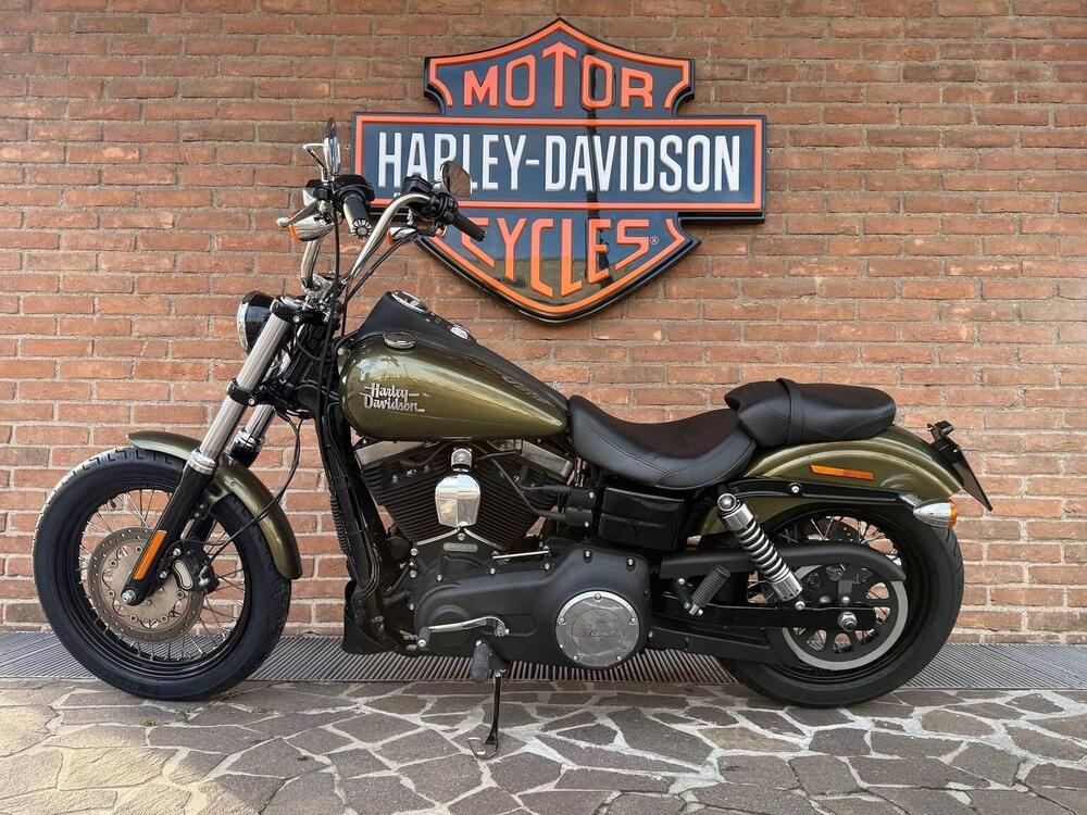 Harley-Davidson 1690 Street Bob (2017) - FXDB (5)