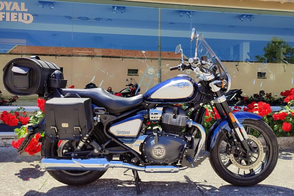 Royal Enfield Super Meteor 650 (2023 - 26) (3)