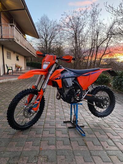 KTM 350 EXC-F (2022) usata