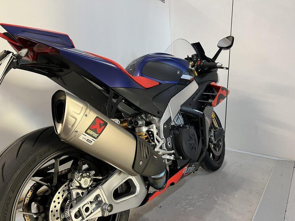 Aprilia RSV4 1100 Factory (2021 - 24) (12)