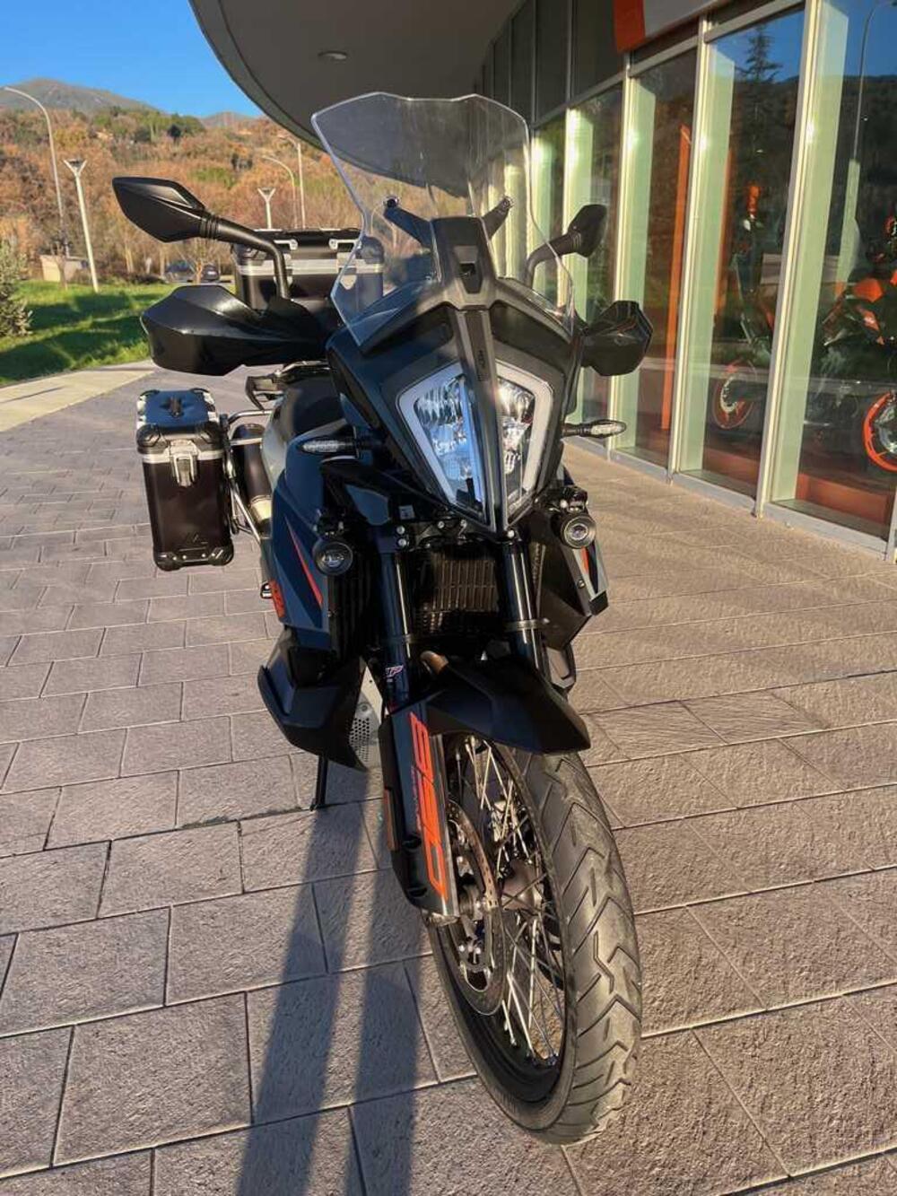 KTM 890 Adventure (2022) (4)
