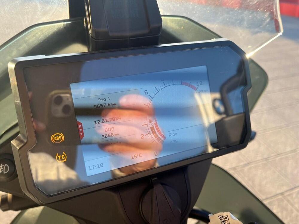 KTM 890 Adventure (2022) (6)