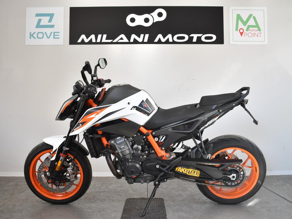 KTM 890 Duke R (2020) (4)