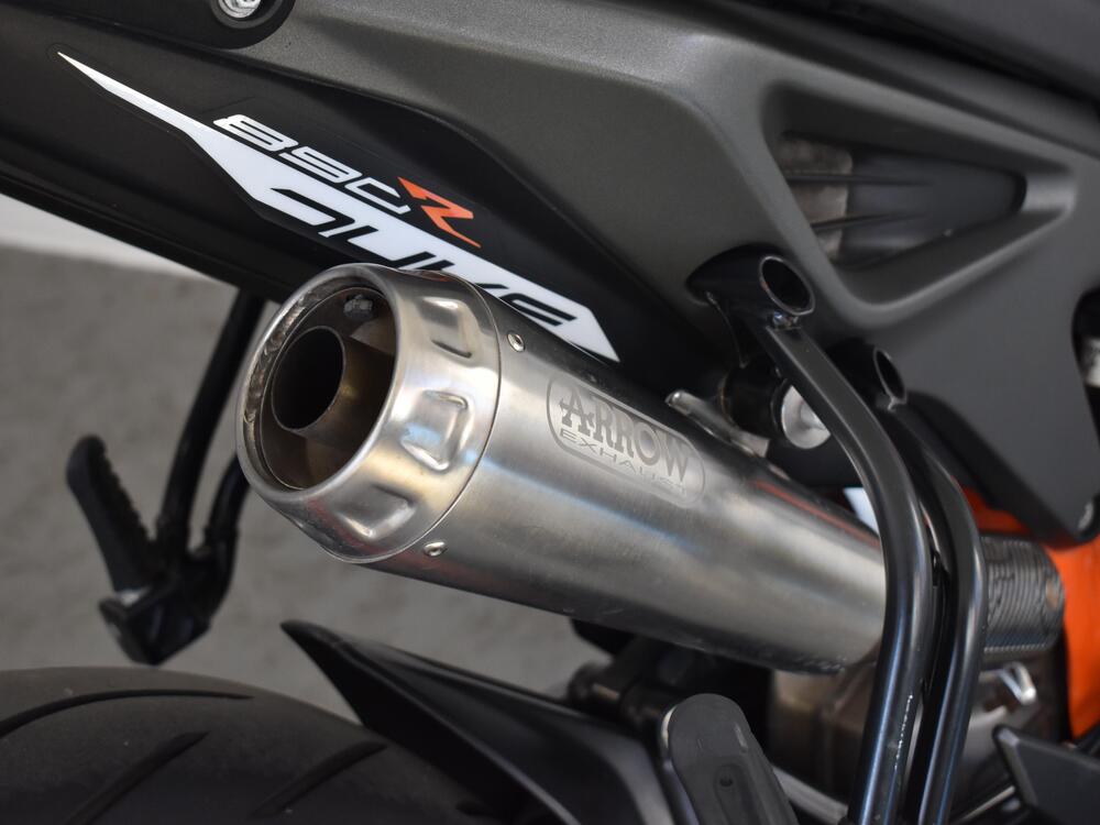 KTM 890 Duke R (2020) (8)