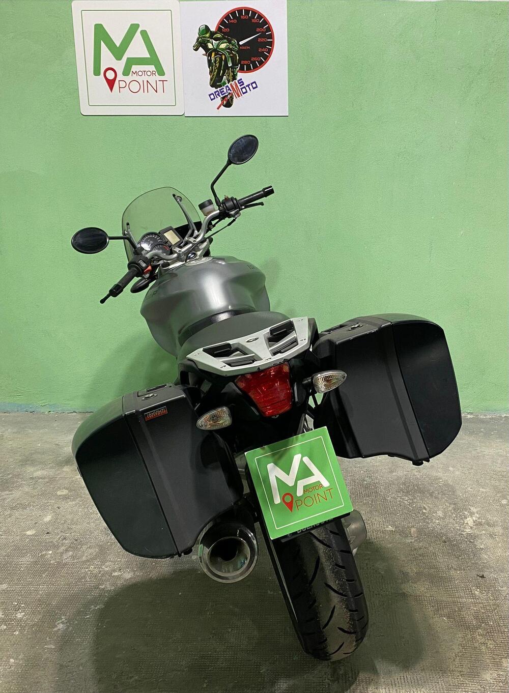 Bmw R 1200 R (2006 - 11) (4)