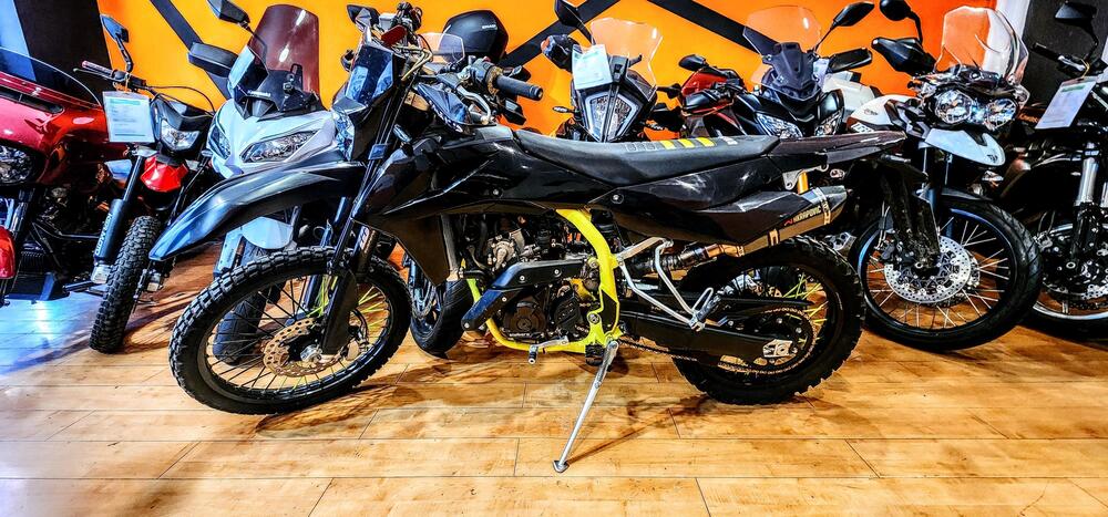Swm RS 125 R Factory (2019 - 20) (2)