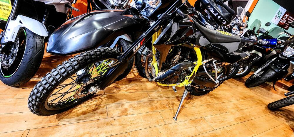 Swm RS 125 R Factory (2019 - 20) (8)