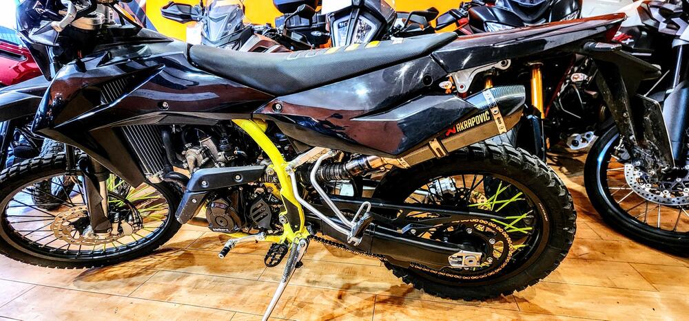 Swm RS 125 R Factory (2019 - 20) (10)