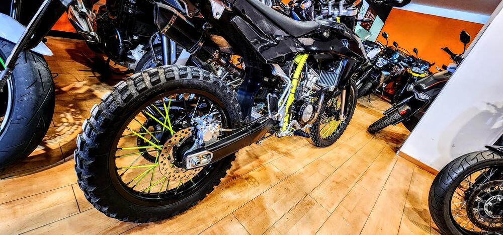 Swm RS 125 R Factory (2019 - 20) (13)