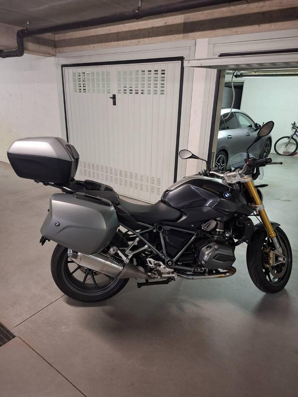 Bmw R 1200 R (2015 - 16) (2)