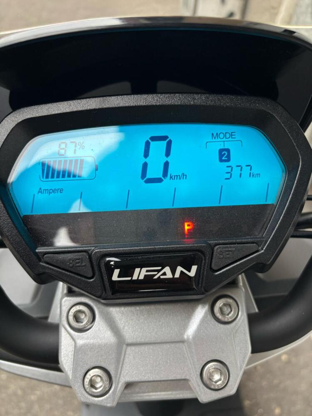 Lifan E3 (2018 - 26) (3)