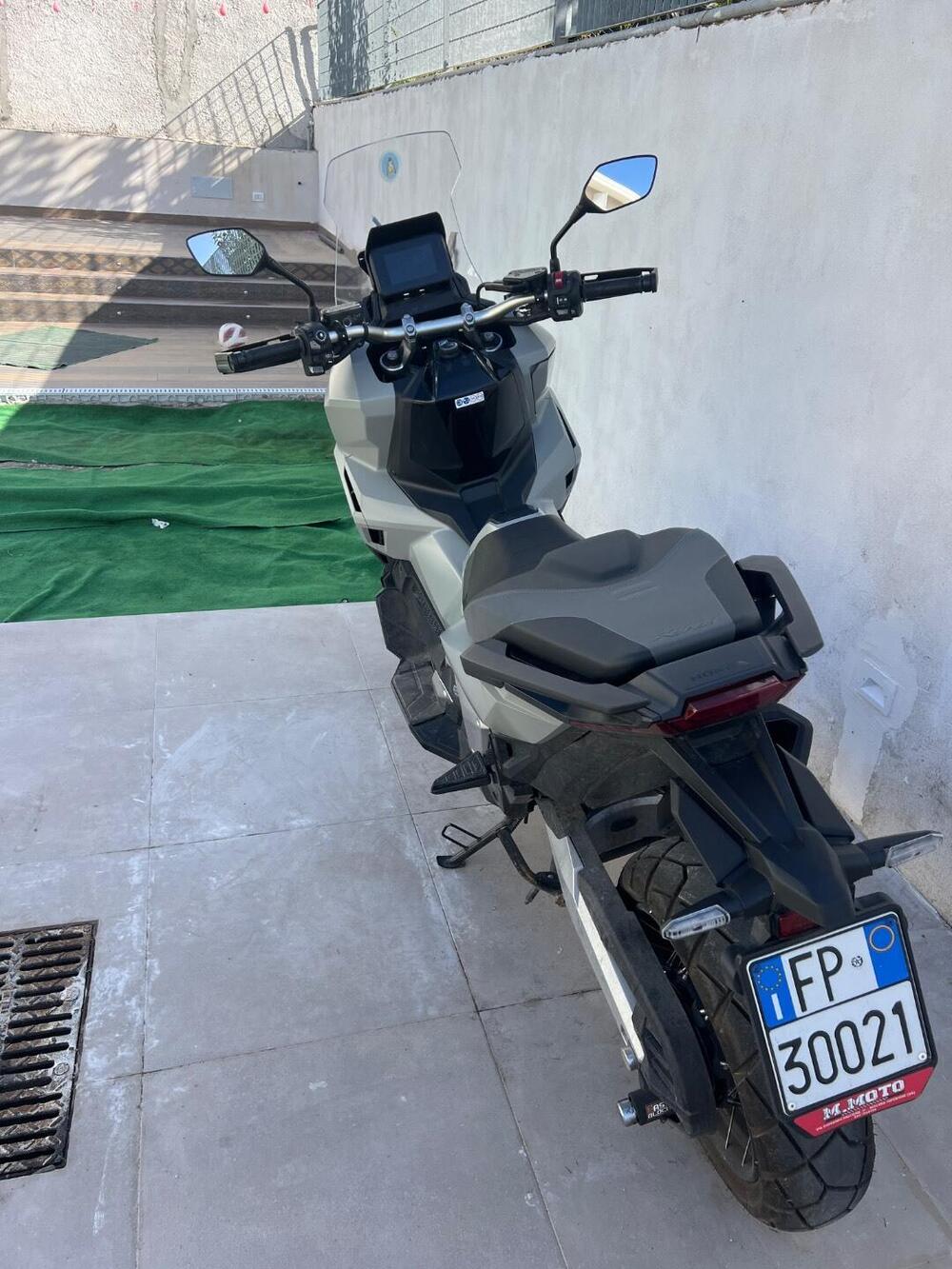 Honda X-ADV 750 Travel (2025 - 26) (4)