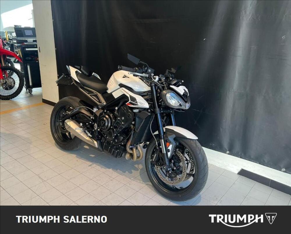 Triumph Street Triple 765 R (2023 - 26) (2)