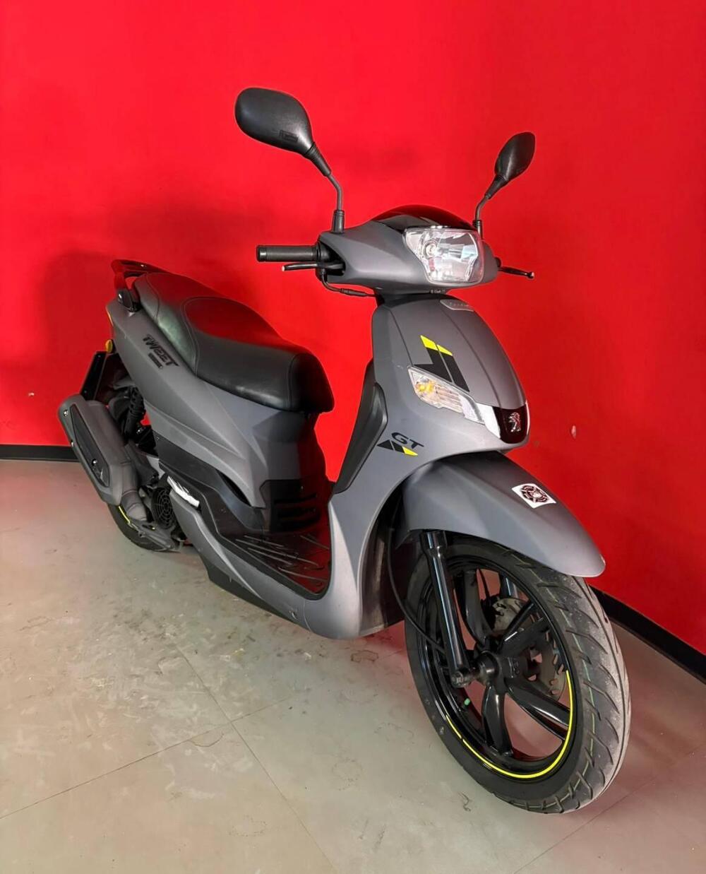 Peugeot Tweet 125i GT (2021 - 25) (2)