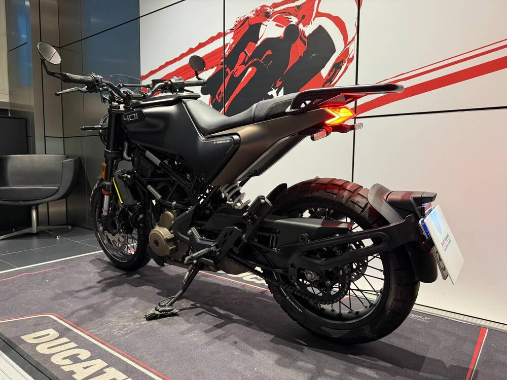 Husqvarna Svartpilen 401 (2021 - 23) (9)