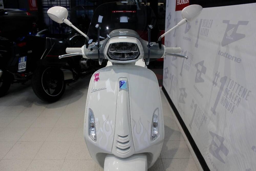 Vespa Sprint 50 Justin Bieber (2022 - 24) (4)