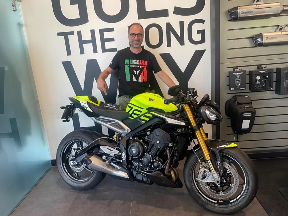 Triumph Street Triple 765 Moto2 Edition (2023 - 24) (5)