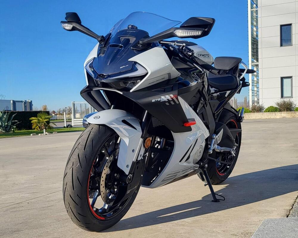 CFMOTO 675SR-R (2025) (5)