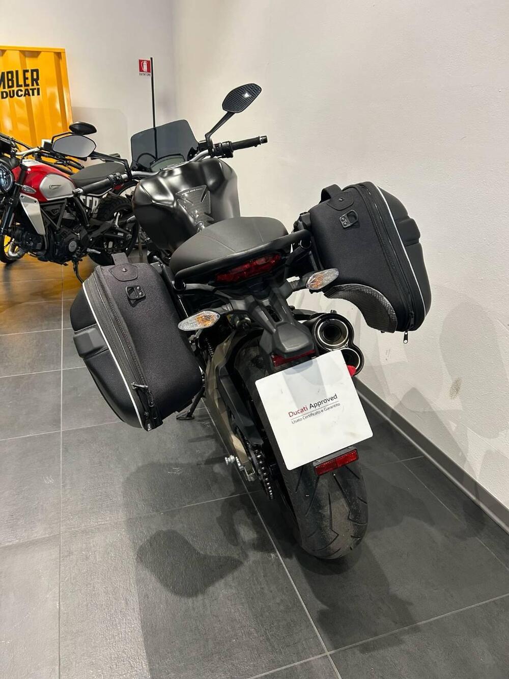 Ducati Monster 821 Dark ABS (2014 - 16) (7)