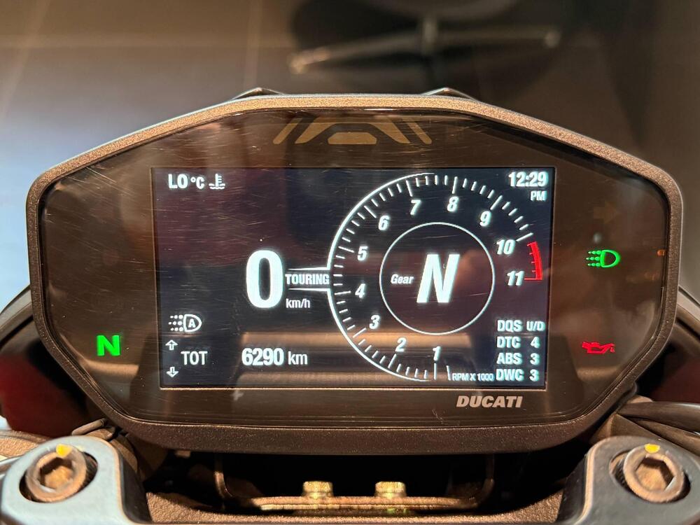 Ducati Hypermotard 950 RVE (2022 - 25) (16)