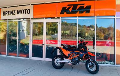 KTM 690 SMC R (2026) nuova