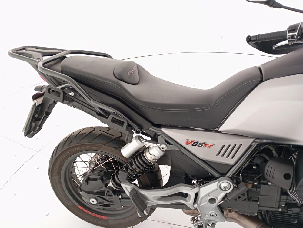 Moto Guzzi V85 TT (2021 - 23) (8)