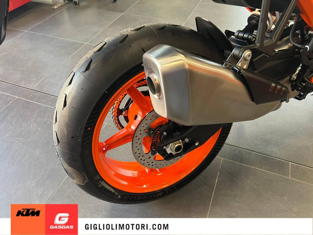 KTM 990 Duke R (2026) (8)
