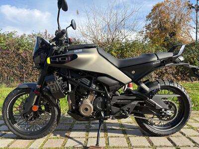 Husqvarna Svartpilen 401 (2024 - 25) usata