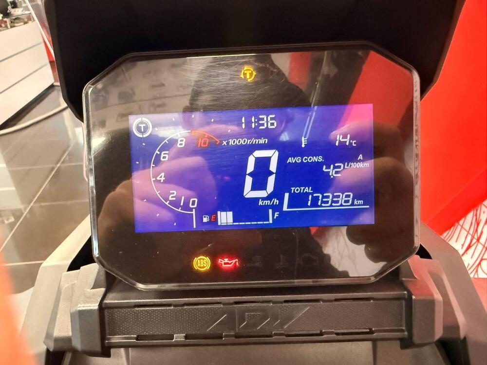Honda ADV 350 (2022 - 24) (7)