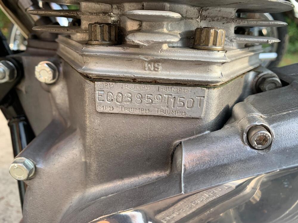 Triumph T150 Trident (2)