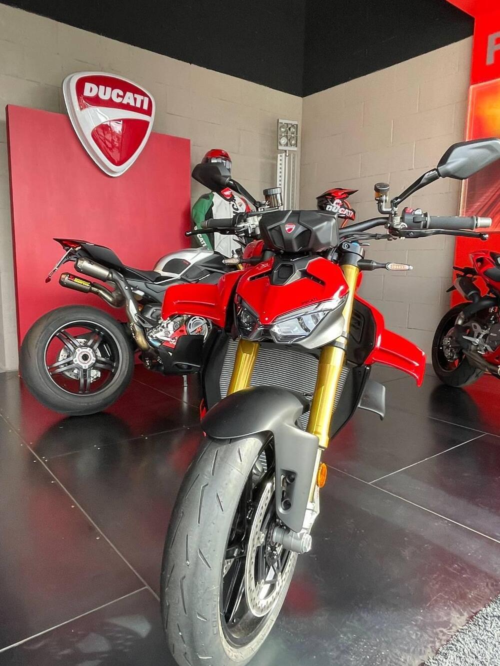 Ducati Streetfighter V4 S (2025 - 26) (12)