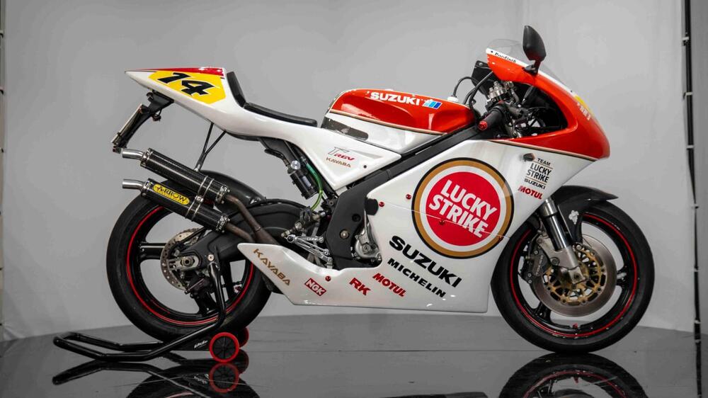 Suzuki RGV 250 GAMMA (6)