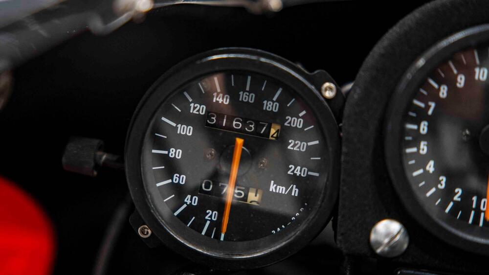 Suzuki RGV 250 GAMMA (20)