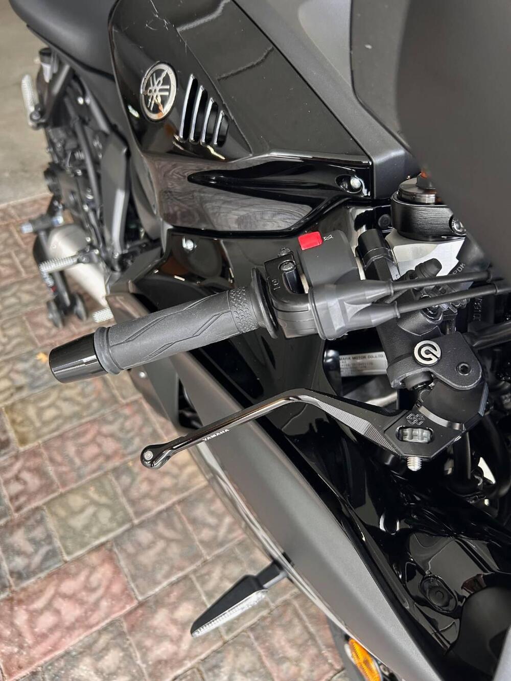 Yamaha YZF R7 (2021 - 25) (3)