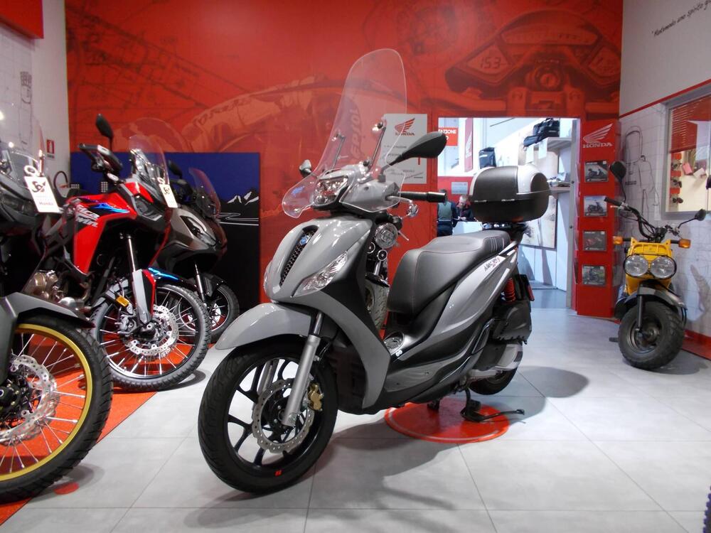 Piaggio Medley 150 S ABS (2021 - 25) (2)