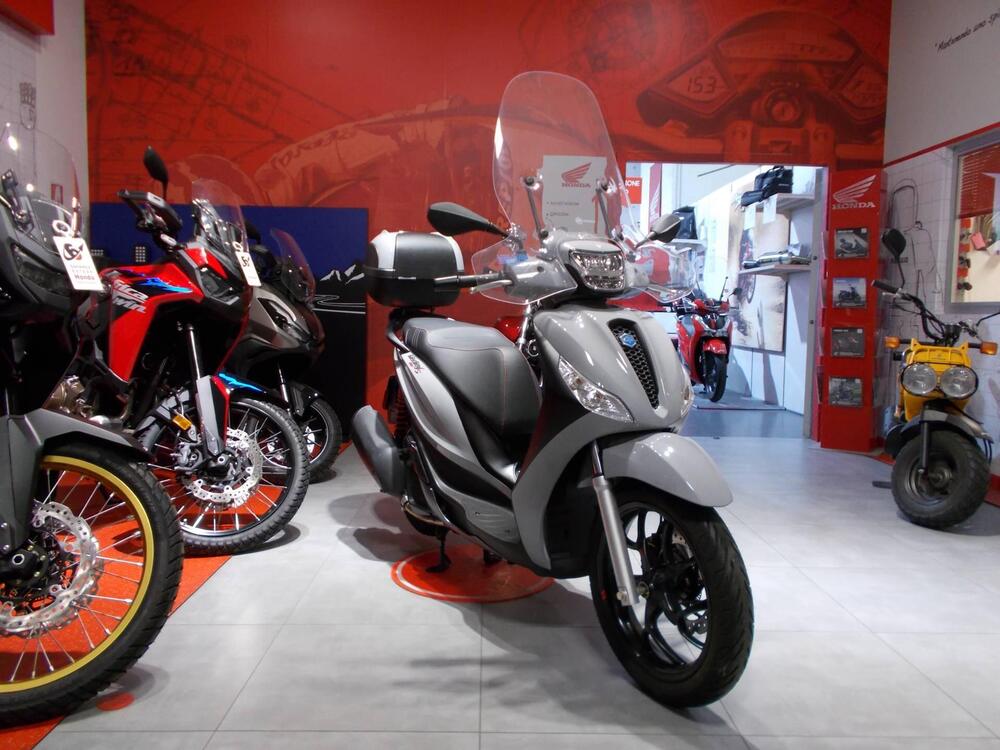 Piaggio Medley 150 S ABS (2021 - 25) (7)
