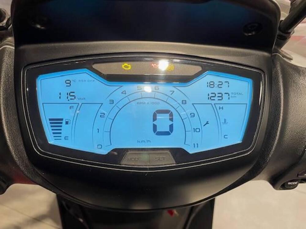 Piaggio Medley 150 S ABS (2021 - 25) (12)