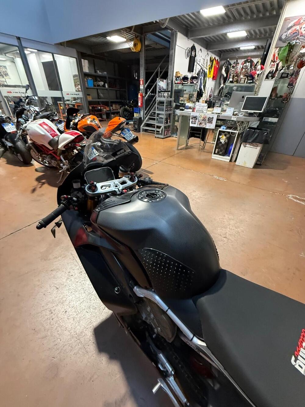 Ducati Panigale V4 (2022 - 24) (3)